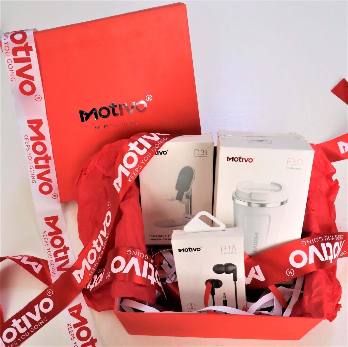 Thermal cup, phone holder and earphones gift bundle — Bundle 13 | Floristella