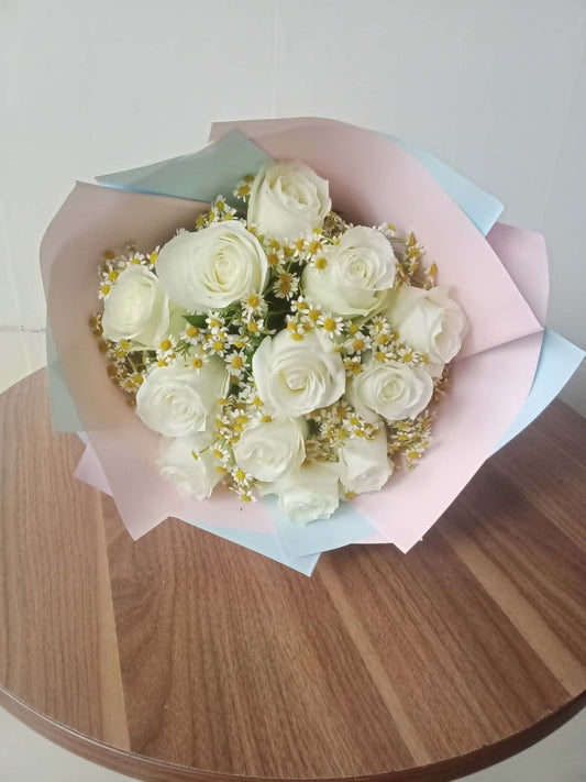 12 white roses bouquet with chamomile daisy filler – Floristella Philippines